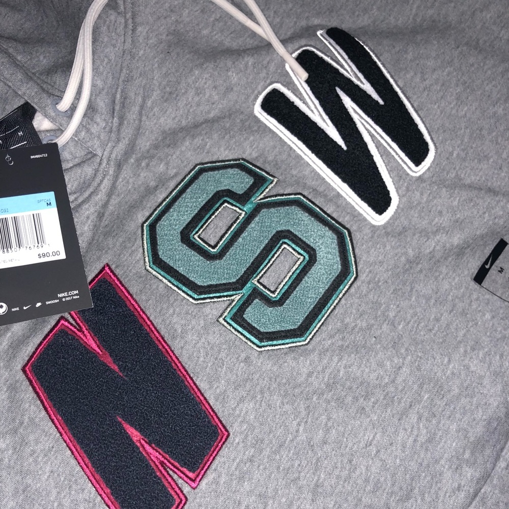 Nike NSW sweater